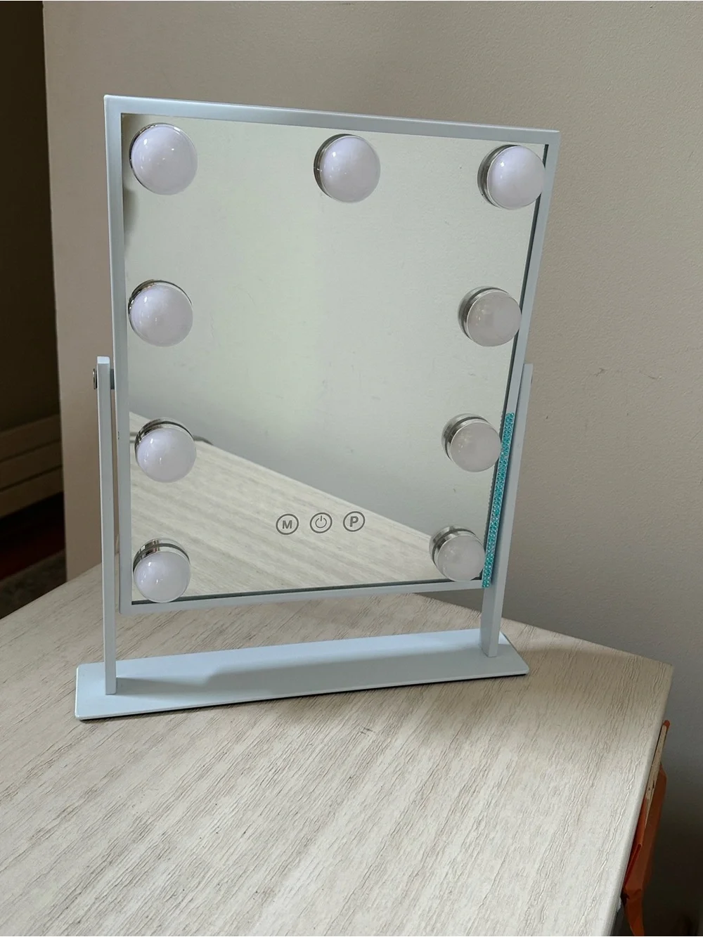 Lighted Vanity Mirror in White